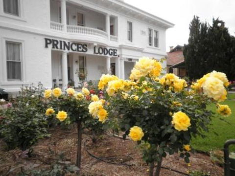 Princes Lodge Motel - Accommodation Melbourne 1