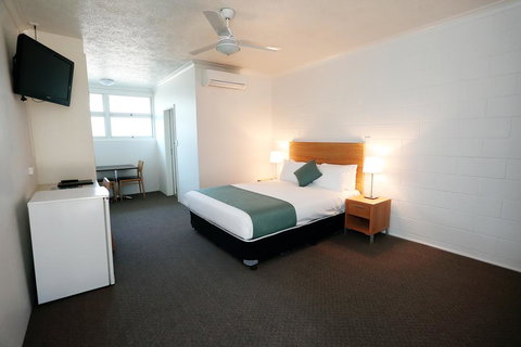 Q Express - Accommodation Melbourne 0