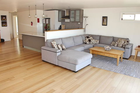 Quarterdeck Apartment - Melbourne 4u 1