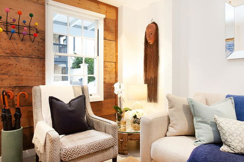 Quiet Family Home With Garden Courtyard Near Cafes - Accommodation Melbourne 3