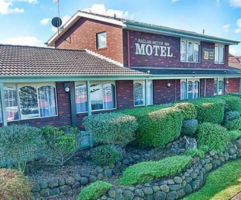 Raglan Motor Inn - Accommodation Melbourne 0