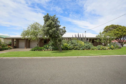 Refuge - Accommodation Melbourne 1