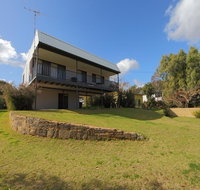 Relax where the river meets the ocean - Accommodation Melbourne