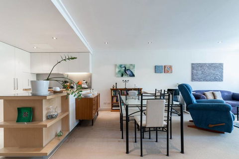 Relaxed Apartment In Camperdown - Accommodation Melbourne 3