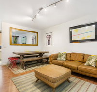Retro Styled 3 Bedroom Apartment with Tree Views