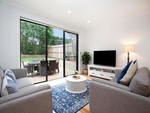 RIPPLES-hosted By:L'Abode Accommodation - Accommodation Melbourne 2