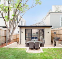 RIPPLES-hosted byL'Abode Accommodation - Accommodation Melbourne