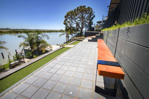 River Life - Accommodation Melbourne 1