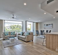 Riverfront Breeze at The Cosmopolitan - Accommodation Melbourne