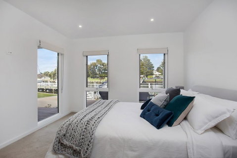 Robertson 6 - Accommodation Melbourne 1