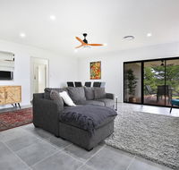 Rockwall - Pet-Friendly - Fire Pit - Accommodation Melbourne