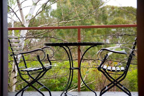 Romantic Treehouse Getaway - Accommodation Melbourne 2