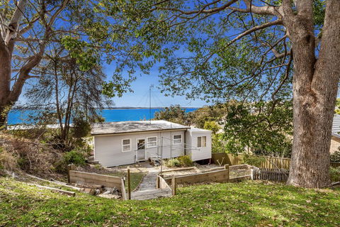 Ronem Cottage, 5 Gloucester Street - Accommodation Melbourne 0