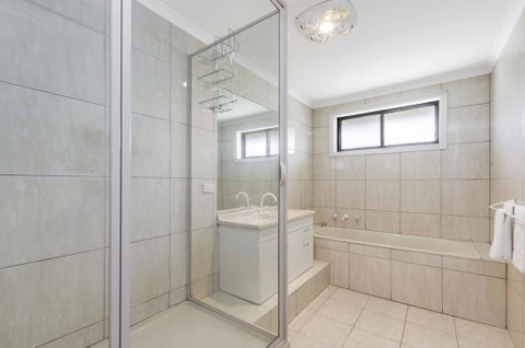 Rose Retreat - Accommodation Melbourne 0