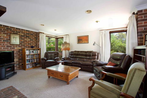 Rosella Retreat - Accommodation Melbourne 3