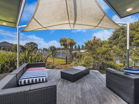 Rossleague House - Accommodation Melbourne 0