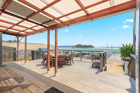 Sail On In Boatshed - Accommodation Melbourne 2