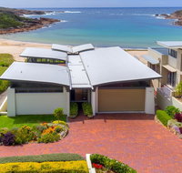 Sails on the Beachfront - Exclusive Seaside Home