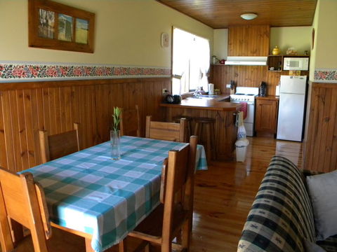 Sanctuary Park Cottages - Accommodation Melbourne 1