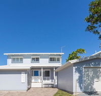 Sandpiper Beach Front House - Accommodation Melbourne