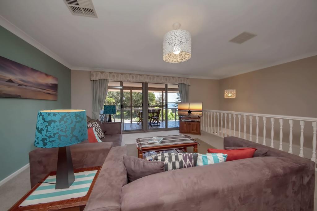 Corlette NSW Accommodation Melbourne