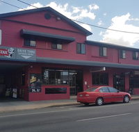 Sarina Hotel - Accommodation Melbourne