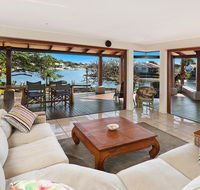 SCHMAN55-WATERFRONT RESORT-STYLE ENTERTAINER - Accommodation Melbourne