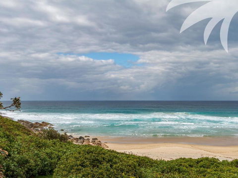 SeaCrest On Blueys Beach - Accommodation Melbourne 2