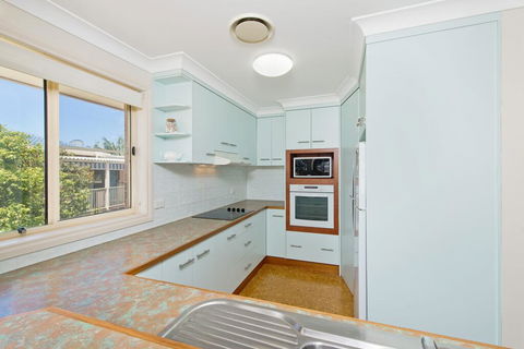 SEASCAPE - An Enticing Lakeside Escape - Accommodation Melbourne 2