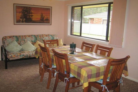 SEASCAPE In NARRAWALLEE - Accommodation Melbourne 3
