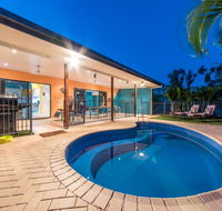 Seaside Hideaway- Hideaway Bay - Melbourne 4u