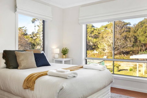 SEASIDE SERENITY 1 - Accommodation Melbourne 1