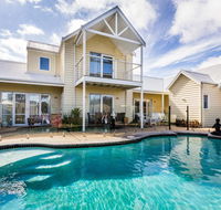 Seaside Spa Retreat - Accommodation Melbourne