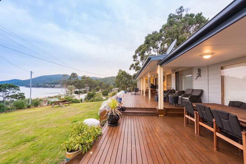 Longley TAS Accommodation Melbourne