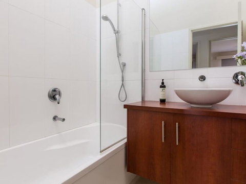 SEAVIEWS MORNINGTON.... - Accommodation Melbourne 1