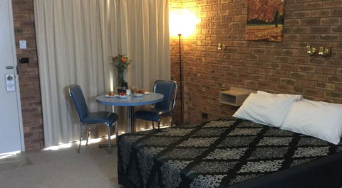 Settlement Motor Inn - Accommodation Melbourne 0