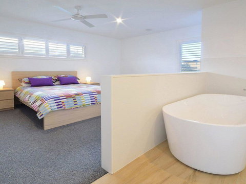 Seven Mile Heaven - Your Coastal Kingdom - Accommodation Melbourne 3