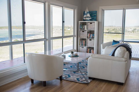 Shades Of Blue Eco Retreat - Accommodation Melbourne 0