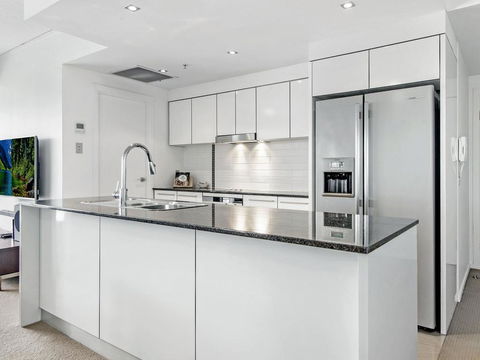Sierra Grand Broadbeach Private 2 Bedroom - Accommodation Melbourne 1