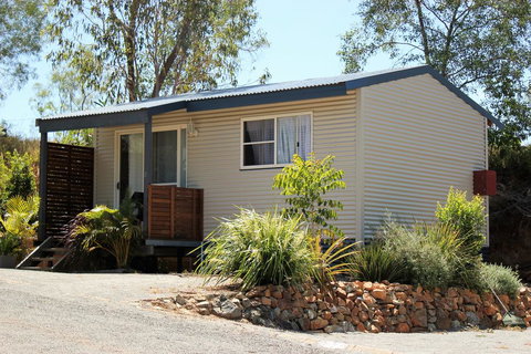 Silver Wattle Cabins - Accommodation Melbourne 0