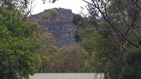 Six Seasons - Halls Gap - Accommodation Melbourne 2