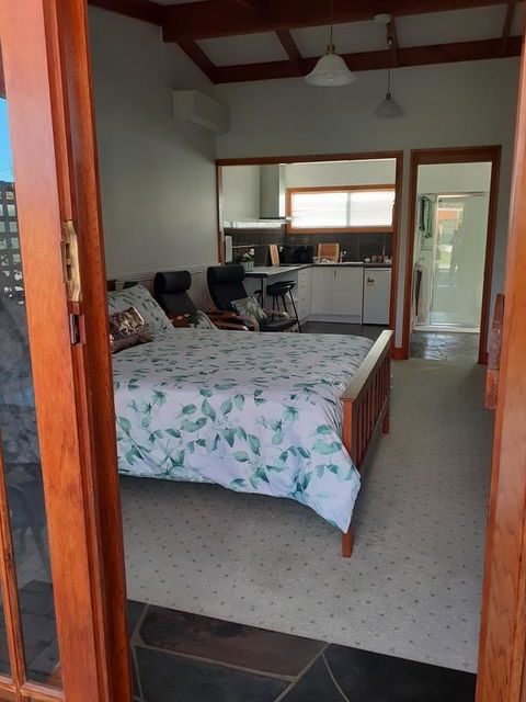Sleepy Hollow Hideout (Hidout 2) - Accommodation Melbourne 3