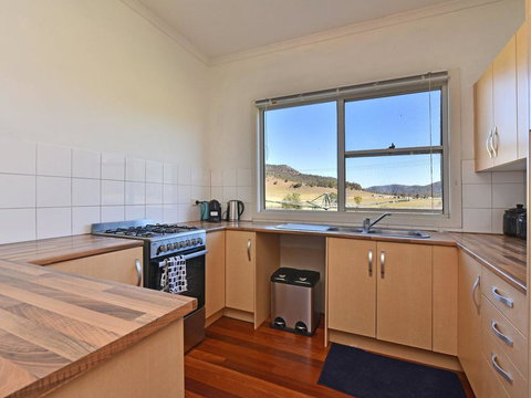 Somerville Wines Farmstay In Broke, Super Cute House On Working Farm. Walk For Miles. - Accommodation Melbourne 2