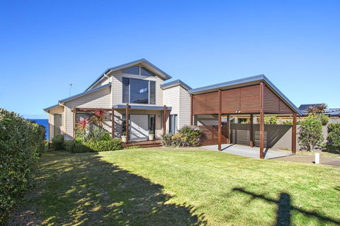 South Pacific Crescent 75, Ulladulla - Accommodation Melbourne 2