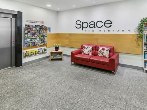 Space Holiday Apartments - Accommodation Melbourne 0