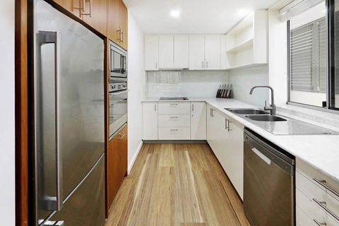 Space Holiday Apartments - Accommodation Melbourne 3