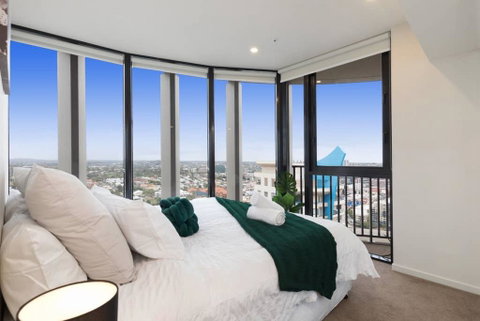 SPIRE - Fast Internet Monthly Stays W Carpark - Accommodation Melbourne 2
