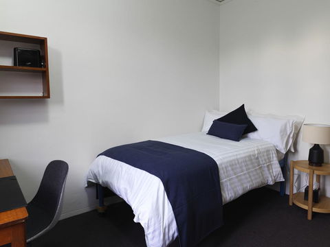 St Paul's Serviced Accommodation - Accommodation Melbourne 3
