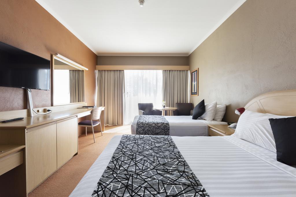 Curtin ACT Melbourne 4u
