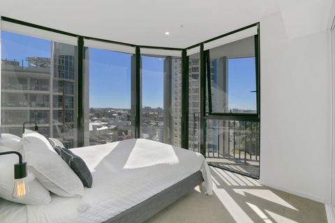 Stay In Style-Luxury CBD Apartment - Melbourne 4u 2
